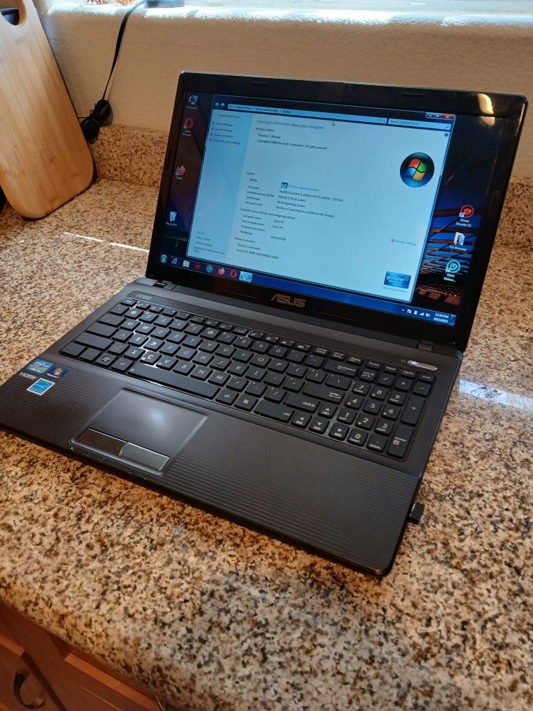 Asus i5 15" Laptop w ac adapter