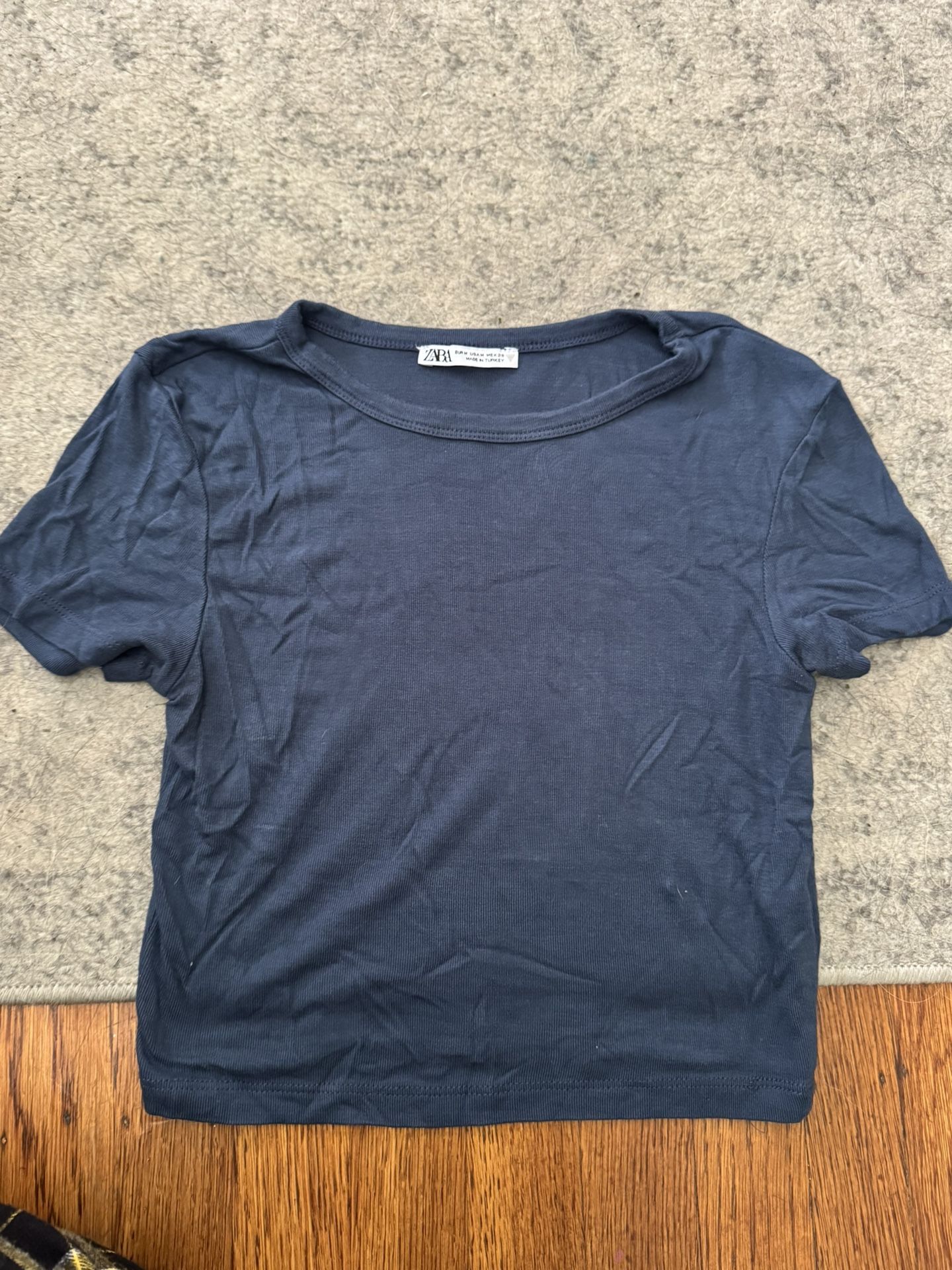 Zara Navy Cropped T-shirt