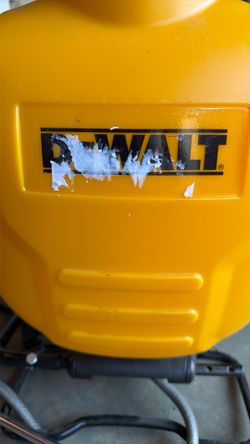 Dewalt Spraying Water Pump
