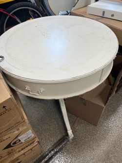 Shabby chic round end table