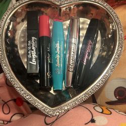 Mascara