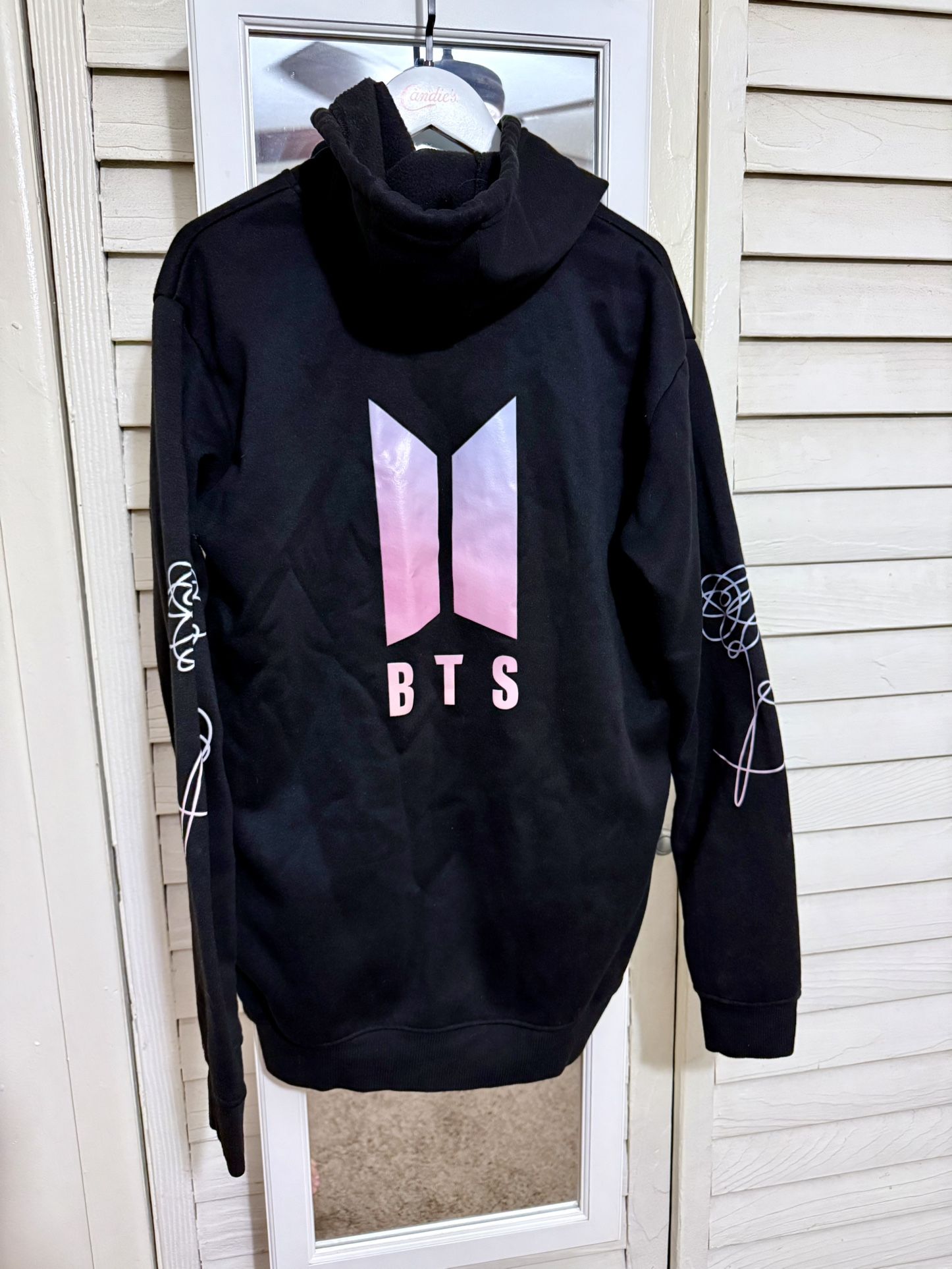 BTS Unisex Sweatshirt Pullover XL