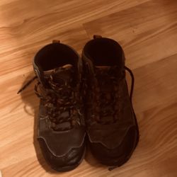 4 Pairs Of Boys Shoes(2 Boots (sizes 2 And 2/12) And 2 Sneakers(both Size 3))
