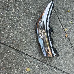 Highlander Headlight 