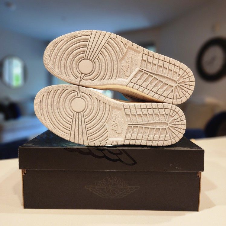 Nike Air Jordan 1 Mid