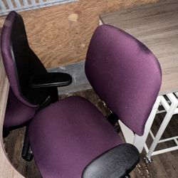 2 Desk Chairs 