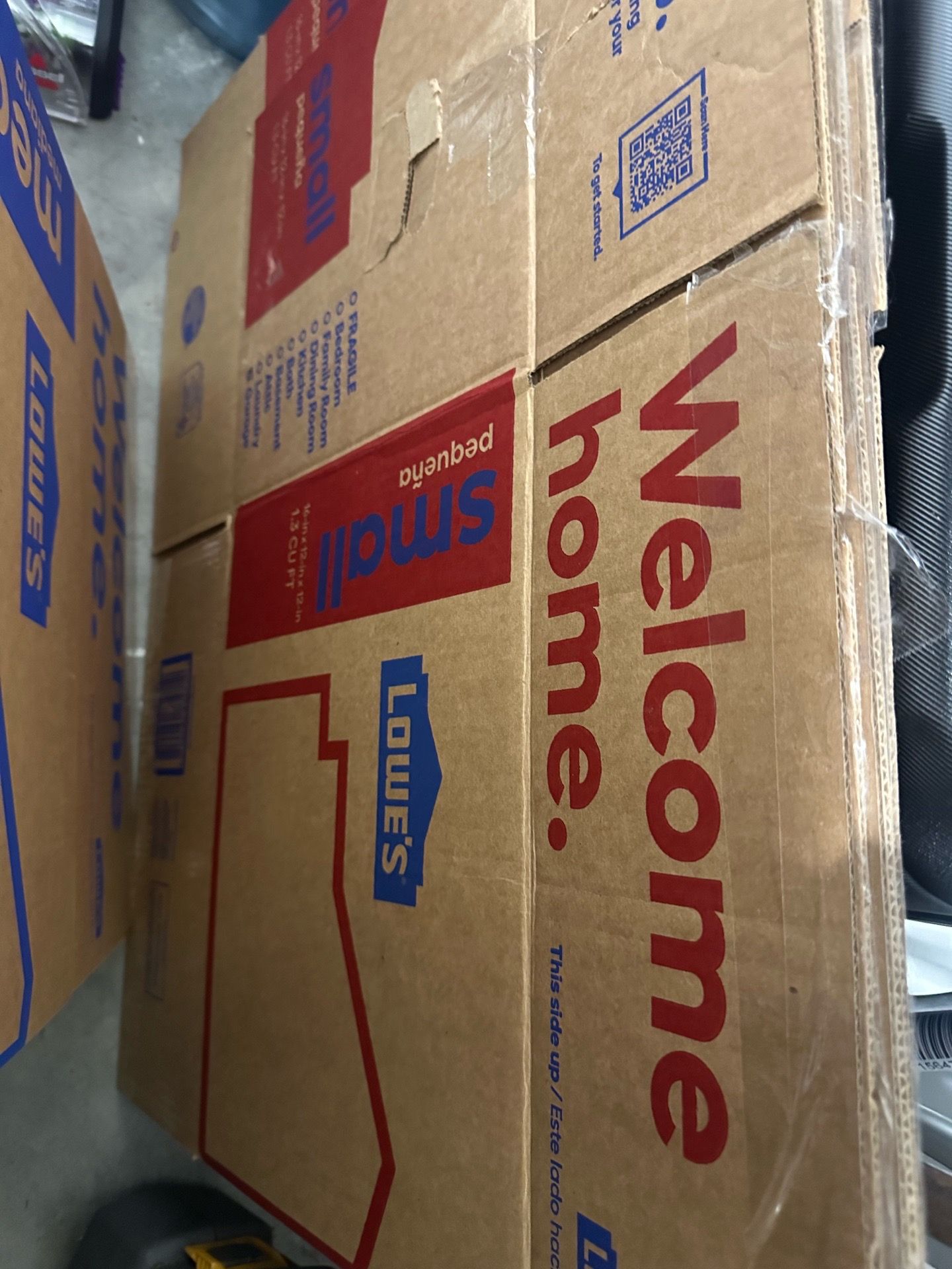 Lot 10 Lowe’s Medium and Small Moving Boxes