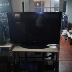 Used Sanyo TV No Remote Buttons Touchy