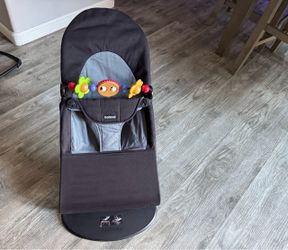 Baby Bjorn bouncer -Like new w/ added accessory