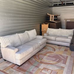 Oversized ribbed sofa set