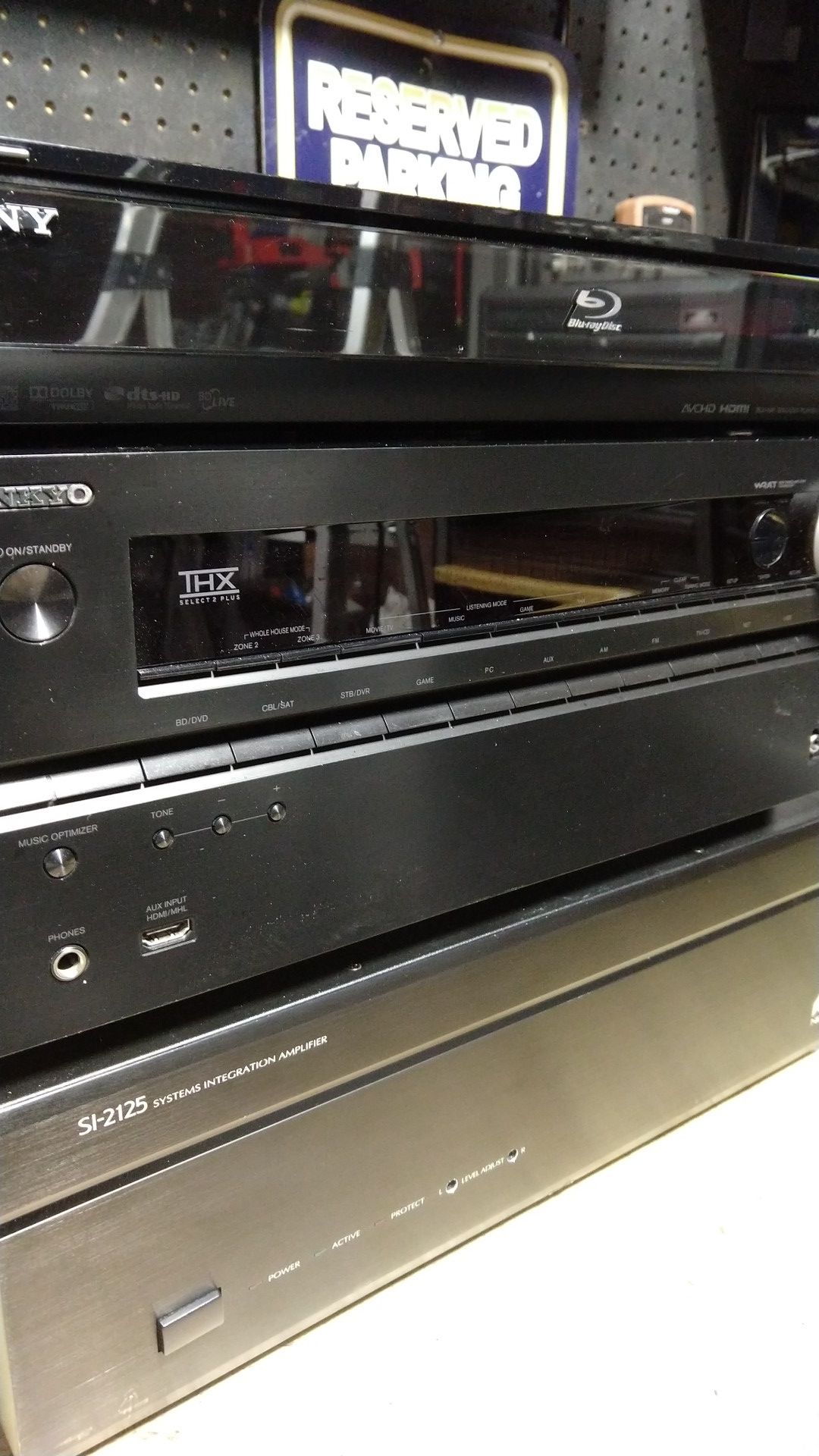 Onkyo 7.2 Surround Receiver Niles Stereo Amp and Sony Blu-Ray