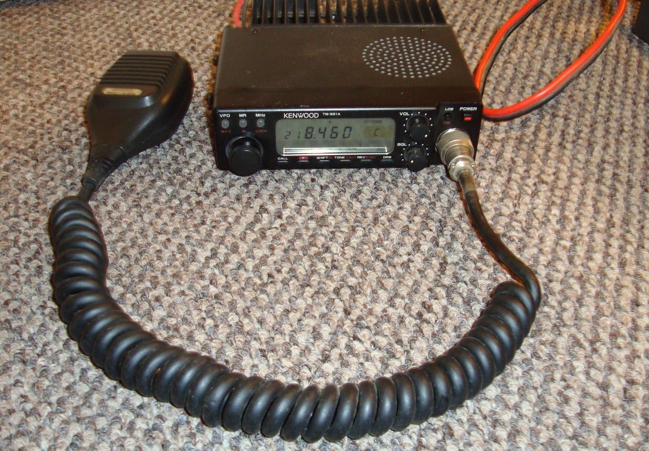 Kenwood TM-331A 220MHz mobile transceiver