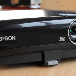 Epson MegaPlex MG-850HD Projector