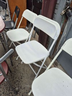 Folding Plastic Chairs