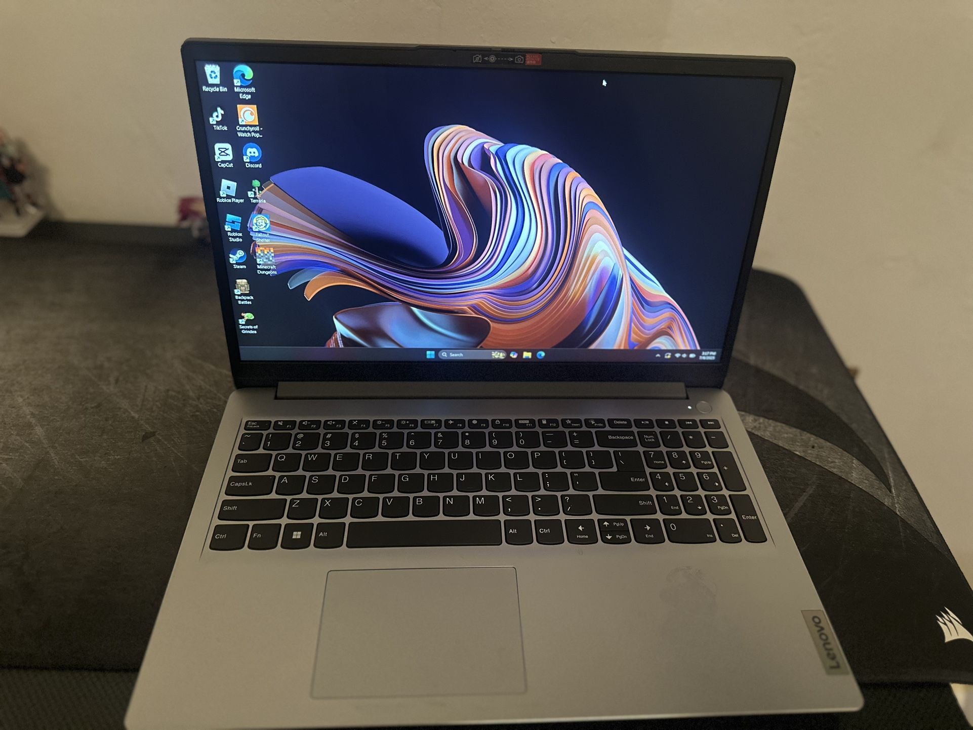 Lenovo Laptop IdeaPad 15IAU7 15.6 Full HD 256GB SSD