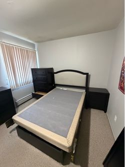 Bedroom set