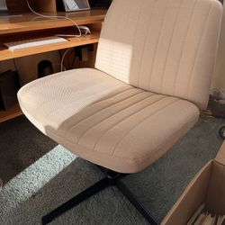 Swivel Chair - Adjustable Office Chair - Desk Chair- Cross Legged 