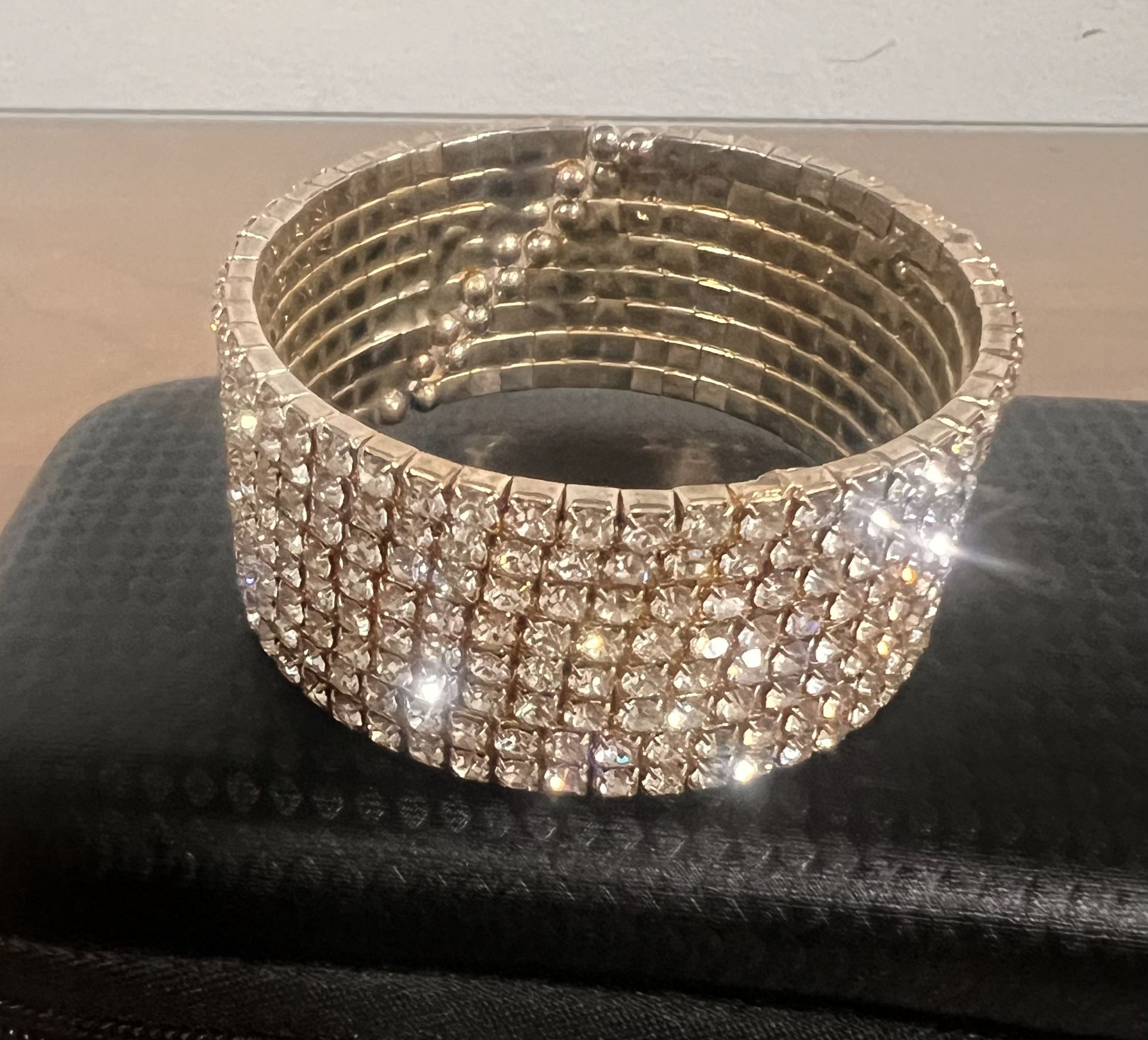 Glittering Silver Plated Svarovski Crystals Bracelet.