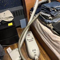 ELECTROLUX. 8000.    W/. Attachment S. 