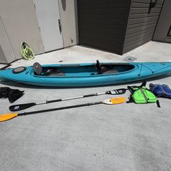 2 Person Kayak With Accessories