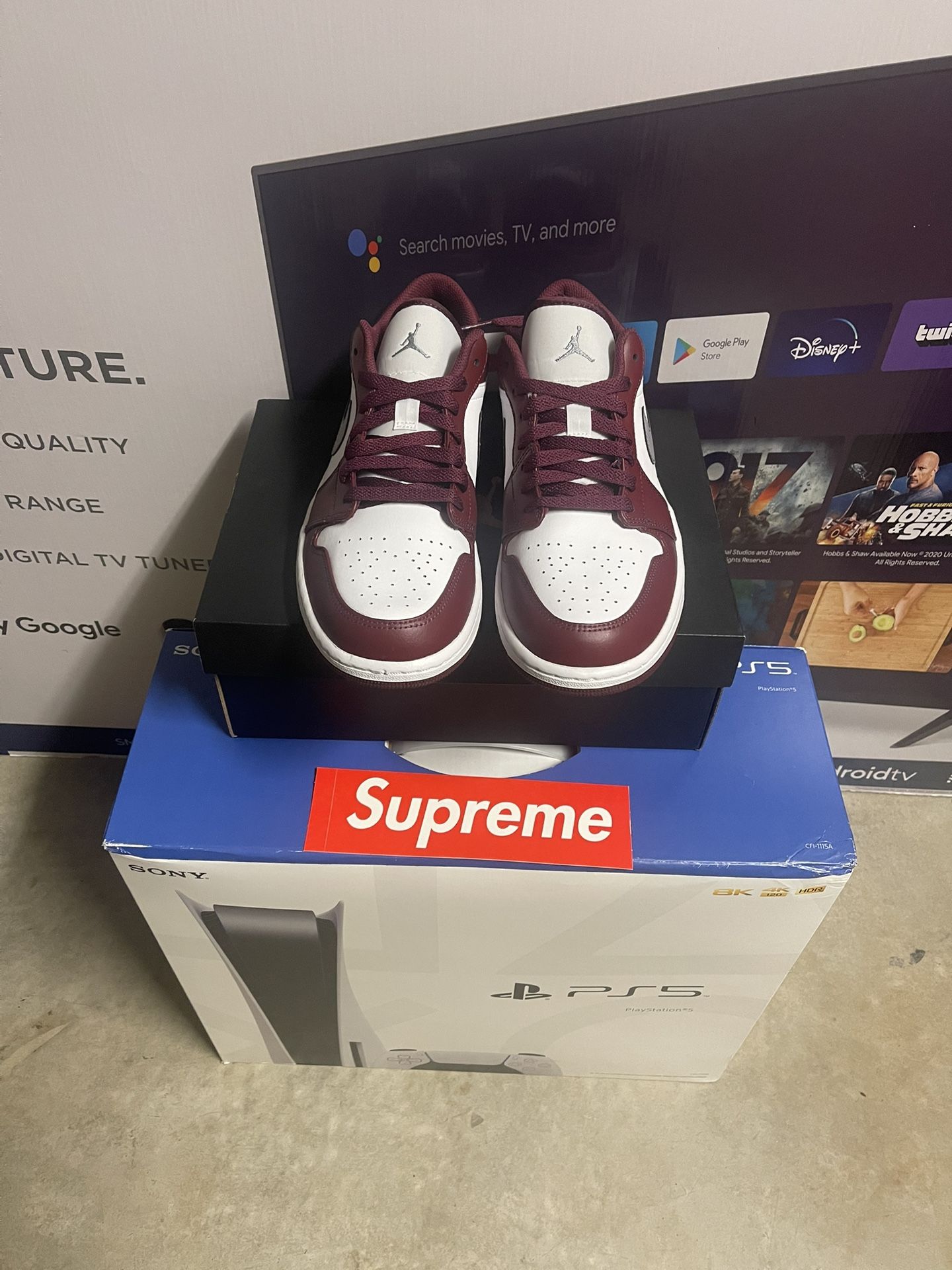 Jordan 1 Low Bordeaux