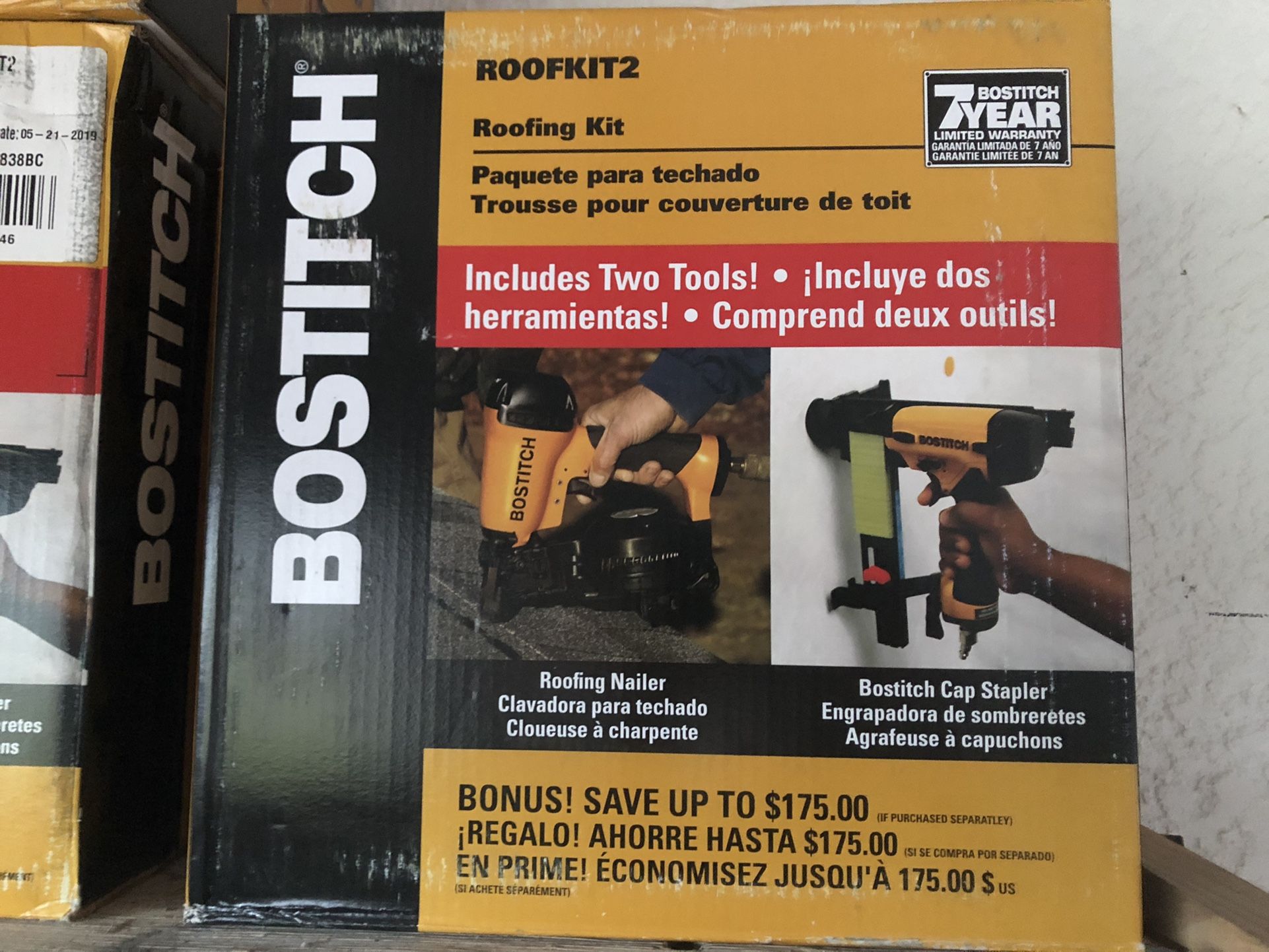 Bostitch ROOFKIT2 Coil Nailer And Stapler Nailer New