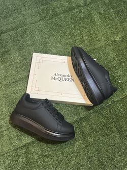 Alexander McQueen Oversized Sneakers Black 