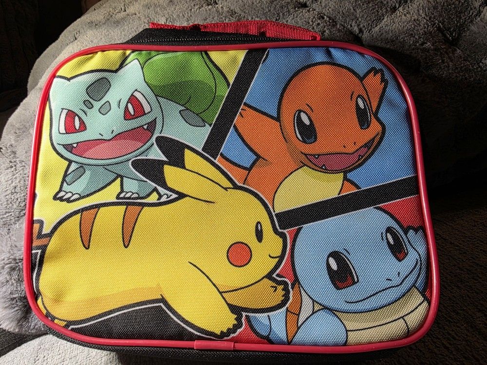 Pokémon Insulated lunch box feat. original starter characters