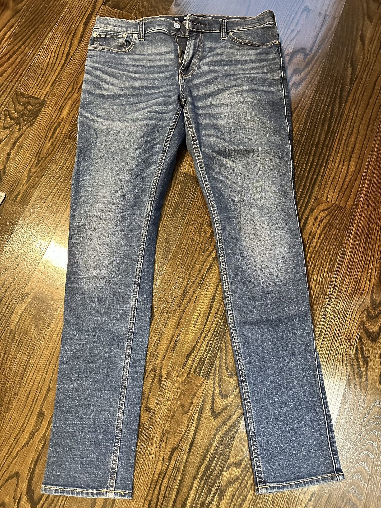 Hollister Men Stacked Skinny Jeans