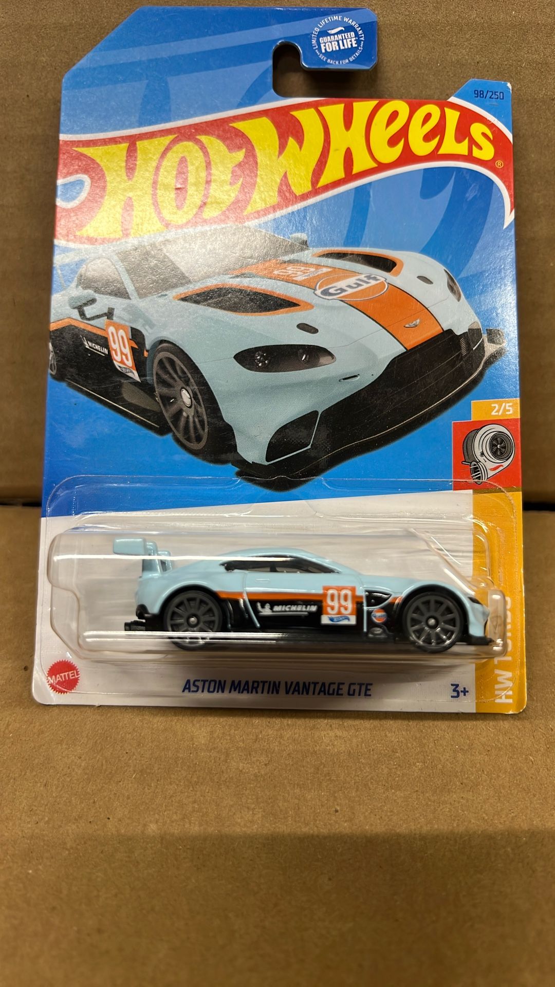 Hot Wheels Aston Martin Vantage Gte