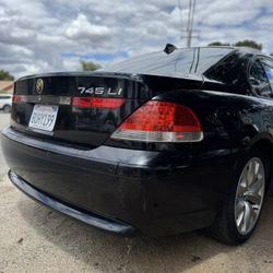 2004 bmw 745i