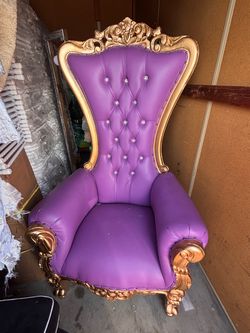 Throne chair