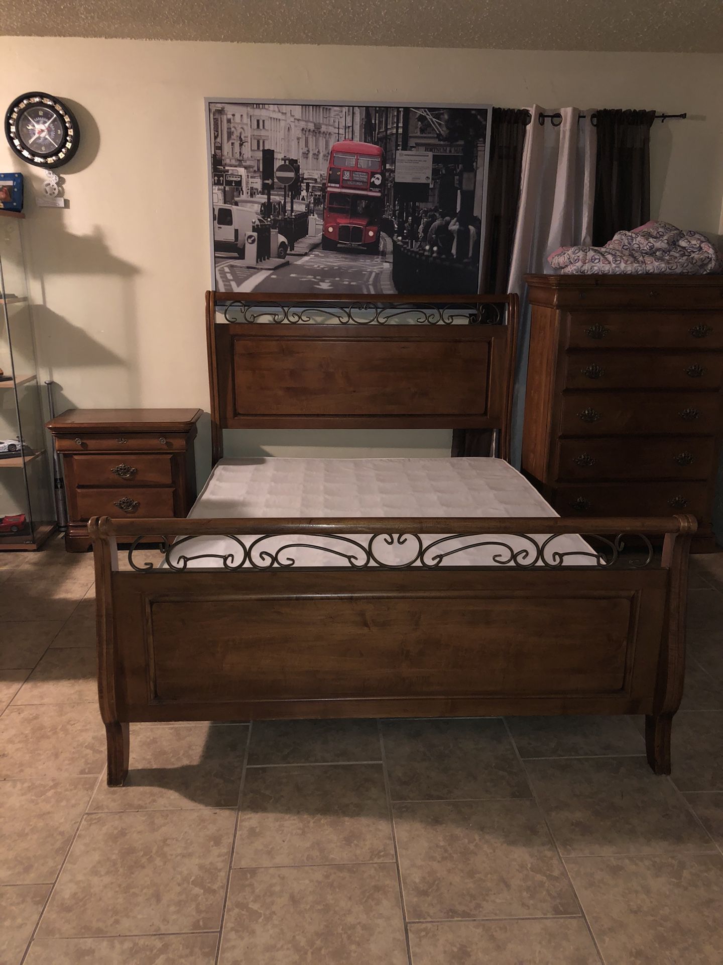 Queen bed frame / box/ tall dresser/one night stand