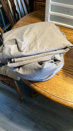 Queen Sized Sheet Set -  Costco 