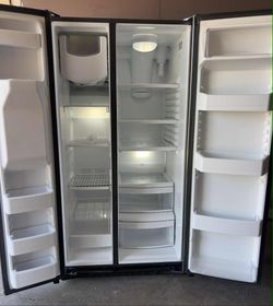 Ge profile Refrigerator
