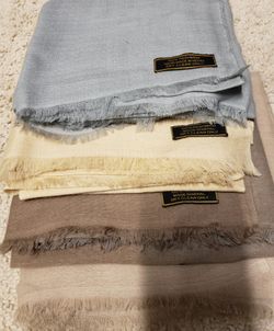 100% Pashmina scarf