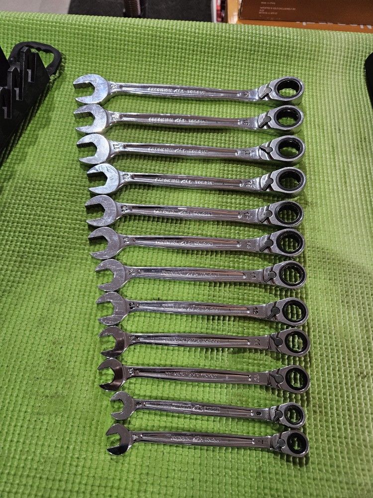 Mac Tools Ratcheting Wrench Set