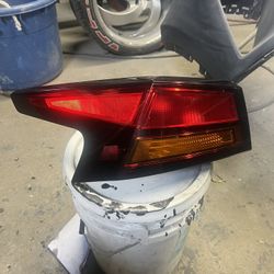 2019-21 Nissan Altima Left Outer Tail Light 