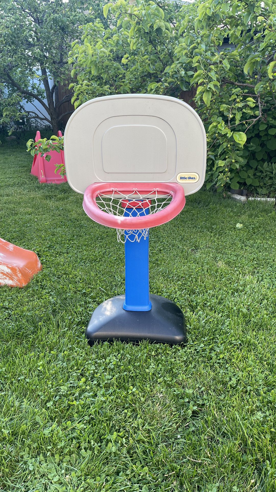 Little Tikes Basketball Hoop Ask $5 