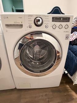 LG WASHER AND DRYER SET