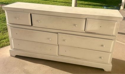 Free Dresser