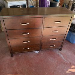 8 Drawer Dresser 