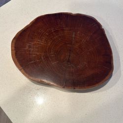 WOOD CUTTING BOARD