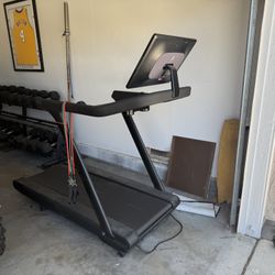 Peloton Tread