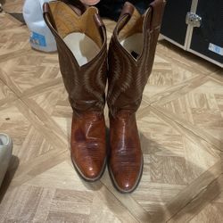 Justin Women’s Cowboy Boots