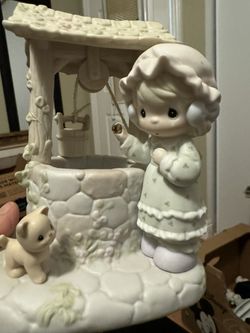 Precious Moments Wish You Were Here Wishing Well Plays The Tune Wish Upon A Star Music Box