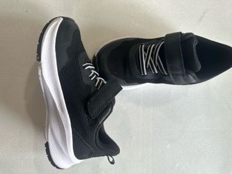 Boys shoes