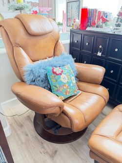 Modern recliner