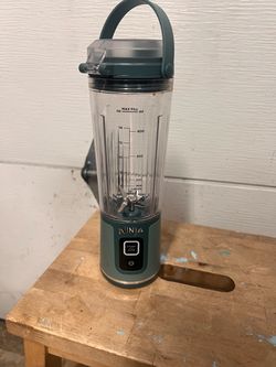 Travel ninja blender
