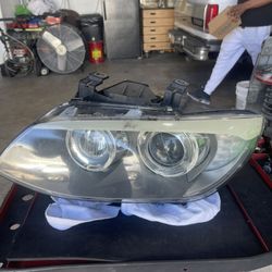 11-13 335i Lci Headlight Assembly For Sale
